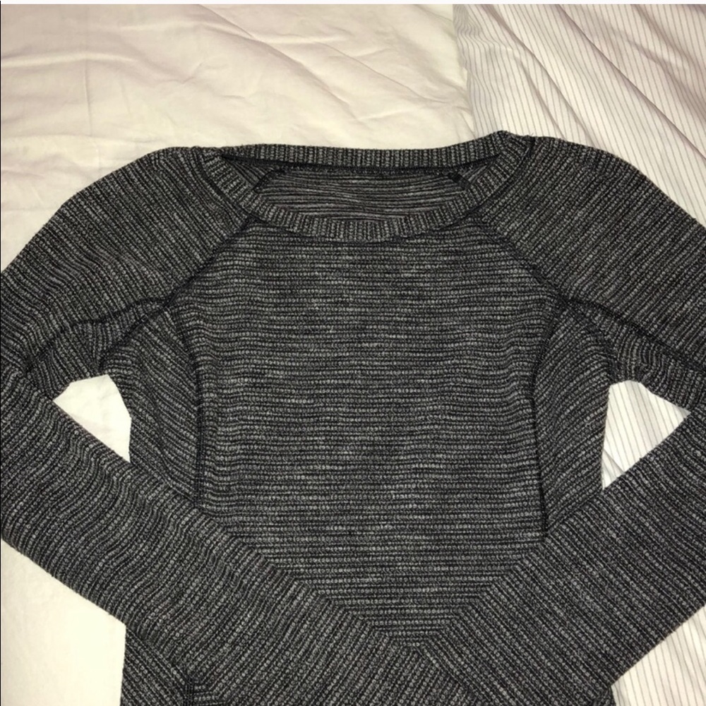 LULULEMON thermal long sleeve